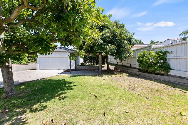 917 10th Street, Manhattan Beach, California 90266, 3 Bedrooms Bedrooms, ,2 BathroomsBathrooms,Residential,Sold,10th,SB19168634