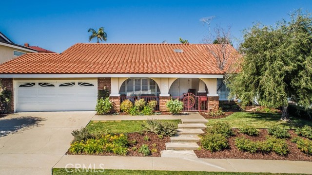 Photo of 425 Clairmont Avenue, Placentia, CA 92870