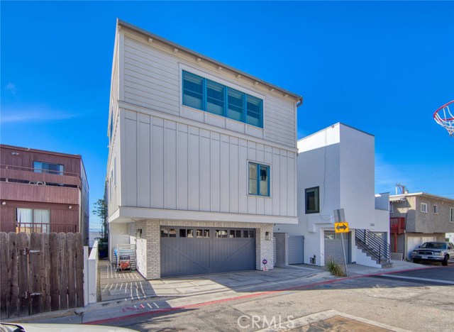 2618 Manhattan Avenue, Hermosa Beach, California 90254, 5 Bedrooms Bedrooms, ,4 BathroomsBathrooms,Residential,Sold,Manhattan,SB21009300