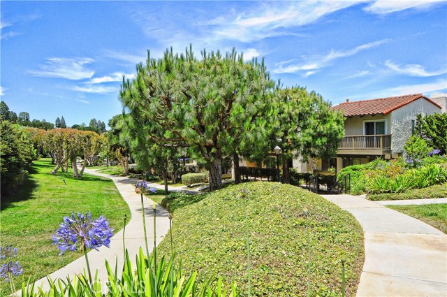 53 Aspen Way, Rolling Hills Estates, California 90274, 2 Bedrooms Bedrooms, ,1 BathroomBathrooms,Residential,Sold,Aspen,PV19150443