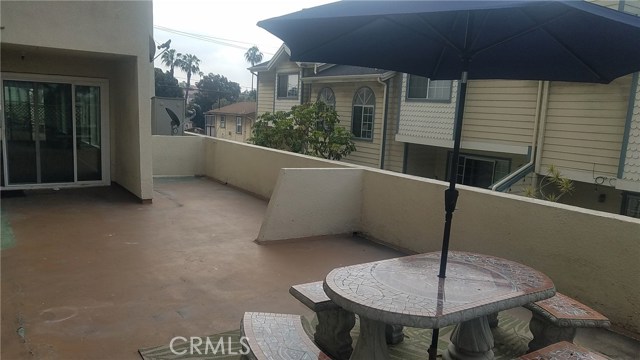 200 Catalina Avenue, Redondo Beach, California 90277, 2 Bedrooms Bedrooms, ,2 BathroomsBathrooms,Residential,Sold,Catalina,SB19102542