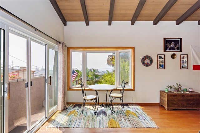 959 2nd Street, Hermosa Beach, California 90254, 5 Bedrooms Bedrooms, ,2 BathroomsBathrooms,Residential,Sold,2nd,SB20190726