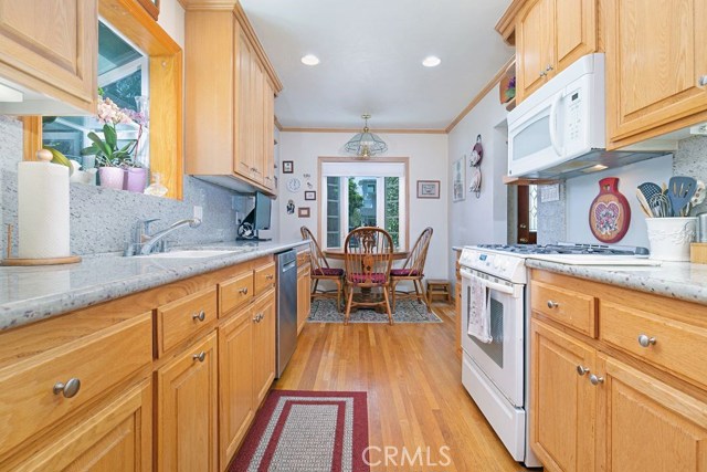 626 Irena Avenue, Redondo Beach, California 90277, 3 Bedrooms Bedrooms, ,2 BathroomsBathrooms,Residential,Sold,Irena,SB20177018