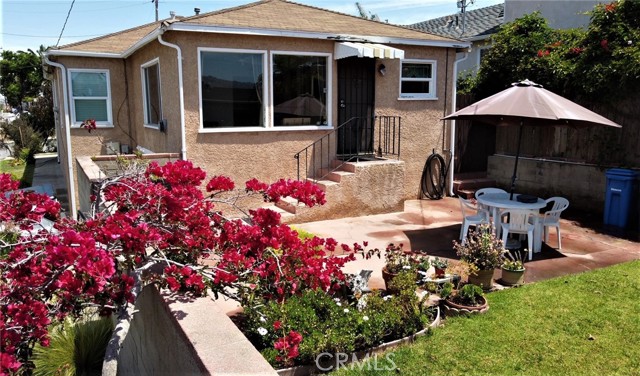 700 Rita Street, Redondo Beach, California 90277, 2 Bedrooms Bedrooms, ,2 BathroomsBathrooms,Residential,Sold,Rita,SB21110960