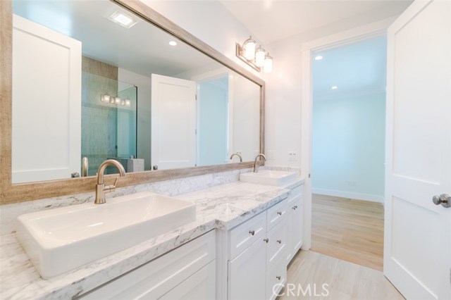 2200 Harkness Street, Manhattan Beach, California 90266, 5 Bedrooms Bedrooms, ,4 BathroomsBathrooms,Residential,Sold,Harkness,SB18090113