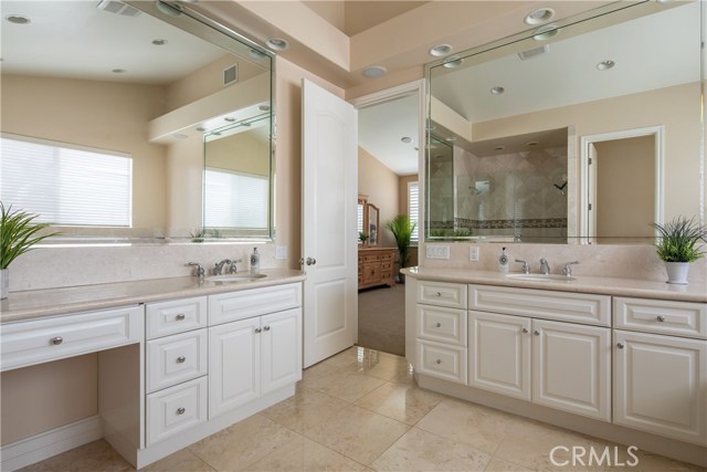 931 17th Street, Manhattan Beach, California 90266, 6 Bedrooms Bedrooms, ,4 BathroomsBathrooms,Residential,Sold,17th,SB19069902