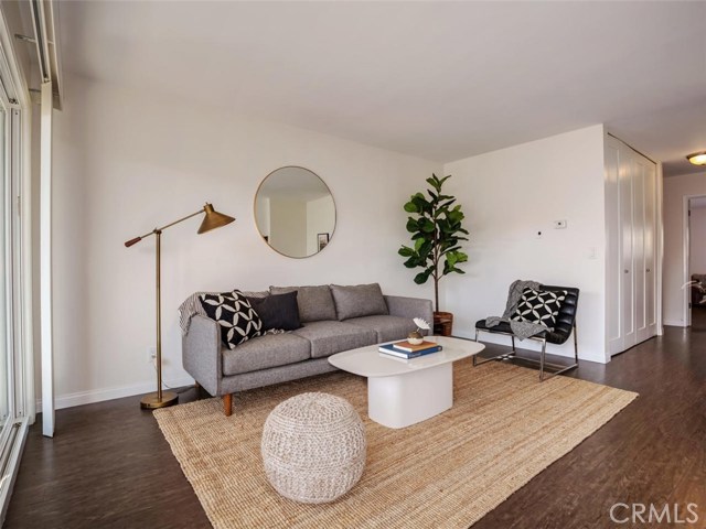 1720 Ardmore Avenue, Hermosa Beach, California 90254, 1 Bedroom Bedrooms, ,1 BathroomBathrooms,Residential,Sold,Ardmore,SB18284838