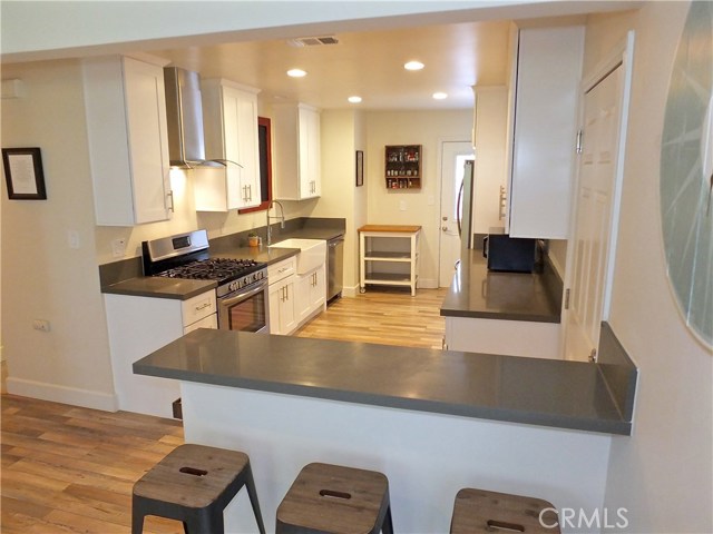 18316 Grevillea Avenue, Redondo Beach, California 90278, 3 Bedrooms Bedrooms, ,2 BathroomsBathrooms,Residential,Sold,Grevillea,PW20134406