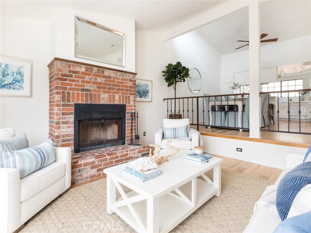 2019 Carnegie Lane, Redondo Beach, California 90278, 3 Bedrooms Bedrooms, ,2 BathroomsBathrooms,Residential,Sold,Carnegie,SB21055220