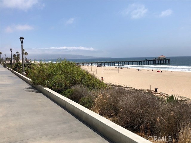 121 15th Street, Manhattan Beach, California 90266, 3 Bedrooms Bedrooms, ,3 BathroomsBathrooms,Residential,Sold,15th,SB18131907