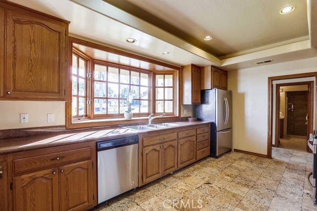 2123 Summerland Street, Rancho Palos Verdes, California 90275, 4 Bedrooms Bedrooms, ,3 BathroomsBathrooms,Residential,Sold,Summerland,SB19248636