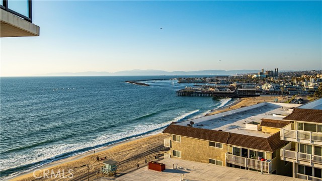 531 Esplanade, Redondo Beach, California 90277, 2 Bedrooms Bedrooms, ,2 BathroomsBathrooms,Residential,Sold,Esplanade,SB21042991