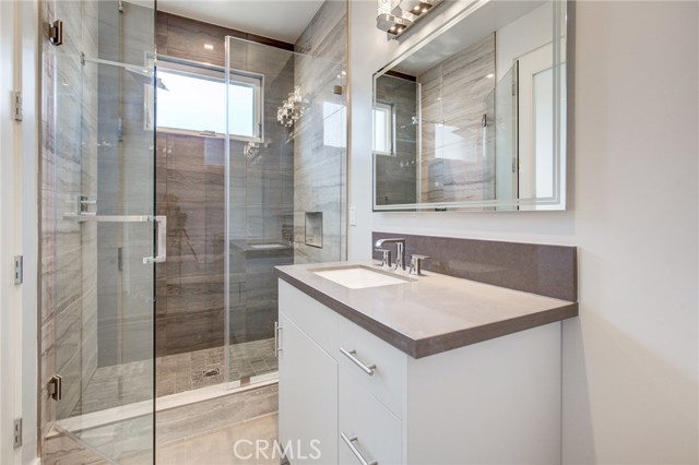 1011 Spencer Street, Redondo Beach, California 90277, 4 Bedrooms Bedrooms, ,3 BathroomsBathrooms,Residential,Sold,Spencer,PV20031489