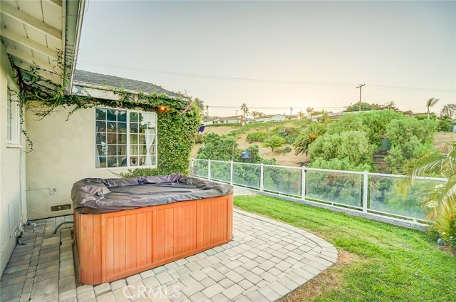 2163 Ronsard Road, Rancho Palos Verdes, California 90275, 3 Bedrooms Bedrooms, ,2 BathroomsBathrooms,Residential,Sold,Ronsard,SB20112673