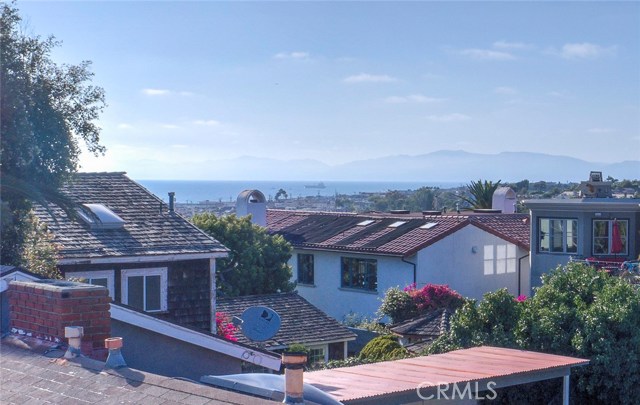 919 1st Street, Manhattan Beach, California 90266, 3 Bedrooms Bedrooms, ,2 BathroomsBathrooms,Residential,Sold,1st,SB17170070