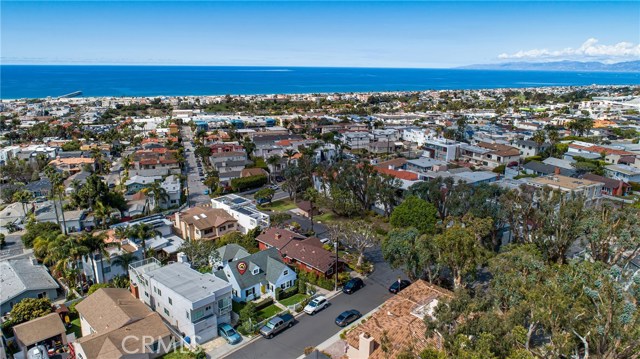 1563 Golden Avenue, Hermosa Beach, California 90254, 3 Bedrooms Bedrooms, ,2 BathroomsBathrooms,Residential,Sold,Golden,SB20063738
