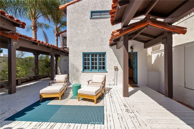 600 35th Street, Manhattan Beach, California 90266, 3 Bedrooms Bedrooms, ,3 BathroomsBathrooms,Residential,Sold,35th,SB19217935