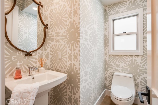 333 18th Street, Manhattan Beach, California 90266, 6 Bedrooms Bedrooms, ,6 BathroomsBathrooms,Residential,Sold,18th,SB20041835