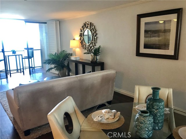 531 Esplanade, Redondo Beach, California 90277, 2 Bedrooms Bedrooms, ,3 BathroomsBathrooms,Residential,Sold,Esplanade,SB19000040