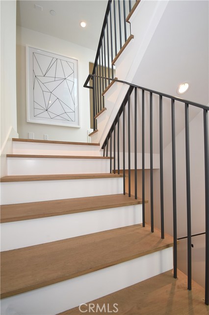 222 1st Place, Manhattan Beach, California 90266, 3 Bedrooms Bedrooms, ,3 BathroomsBathrooms,Residential,Sold,1st,SB19222616