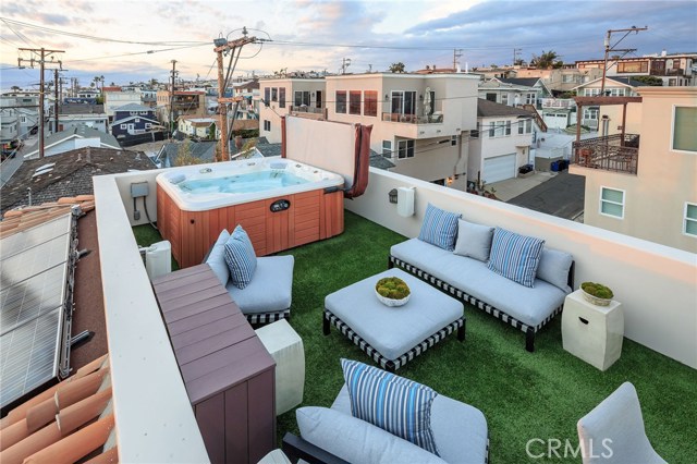 123 29th Street, Hermosa Beach, California 90254, 5 Bedrooms Bedrooms, ,5 BathroomsBathrooms,Residential,Sold,29th,SB20099195