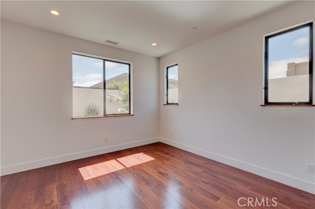 521 Gertruda, Redondo Beach, California 90277, 3 Bedrooms Bedrooms, ,4 BathroomsBathrooms,Residential,Sold,Gertruda,PV17183472