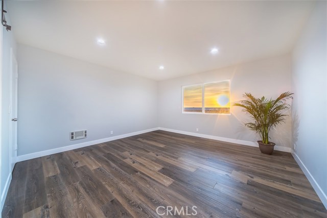 1707 Pacific Coast Highway, Hermosa Beach, California 90254, 1 Bedroom Bedrooms, ,1 BathroomBathrooms,Residential,Sold,Pacific Coast,SB17266914