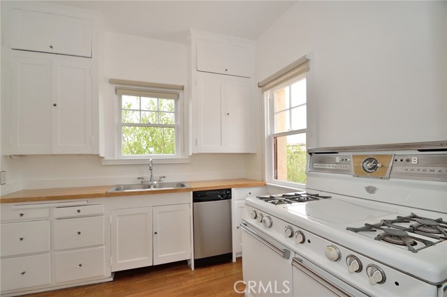 601 Garnet Street, Redondo Beach, California 90277, ,Residential Income,Sold,Garnet,SB20033834