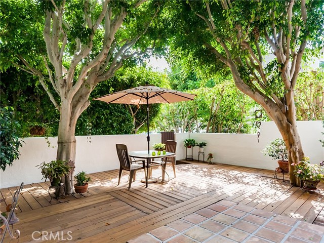 317 Broadway, Redondo Beach, California 90277, 3 Bedrooms Bedrooms, ,2 BathroomsBathrooms,Residential,Sold,Broadway,SB17224085