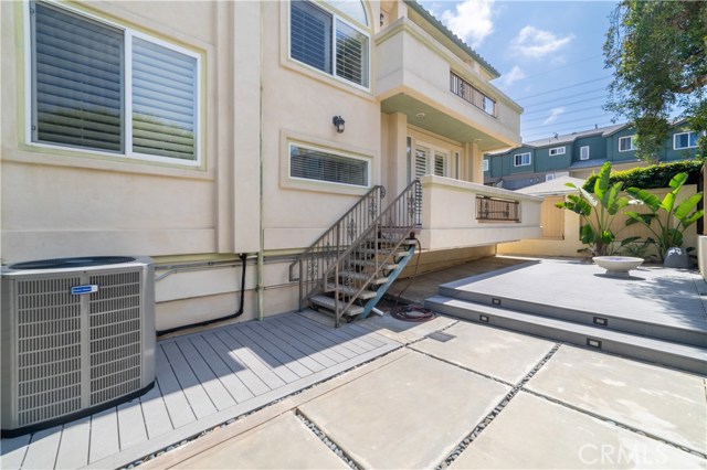 2521 Gates Avenue, Redondo Beach, California 90278, 5 Bedrooms Bedrooms, ,2 BathroomsBathrooms,Residential,Sold,Gates,SB20108689