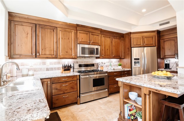 2104 Warfield Avenue, Redondo Beach, California 90278, 5 Bedrooms Bedrooms, ,2 BathroomsBathrooms,Residential,Sold,Warfield,SB20202226