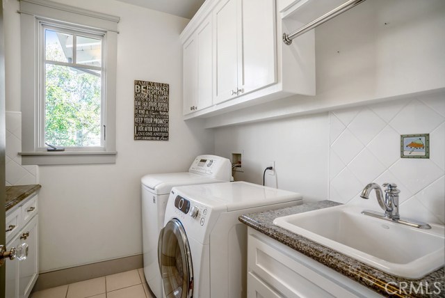 717 31st Street, Manhattan Beach, California 90266, 5 Bedrooms Bedrooms, ,4 BathroomsBathrooms,Residential,Sold,31st,SB20133656