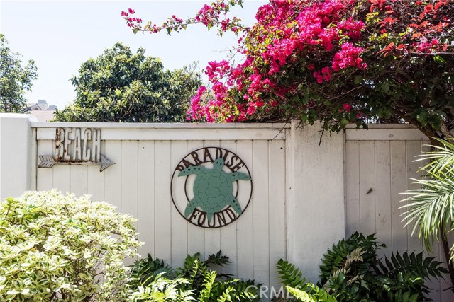 205 Helberta Avenue, Redondo Beach, California 90277, 4 Bedrooms Bedrooms, ,3 BathroomsBathrooms,Residential,Sold,Helberta,SB18113990