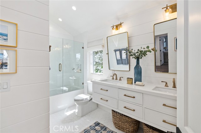 2408 Pine Avenue, Manhattan Beach, California 90266, 4 Bedrooms Bedrooms, ,3 BathroomsBathrooms,Residential,Sold,Pine,SB21066835