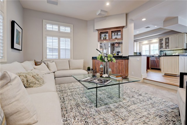 400 3rd Street, Manhattan Beach, California 90266, 4 Bedrooms Bedrooms, ,3 BathroomsBathrooms,Residential,Sold,3rd,SB19135797