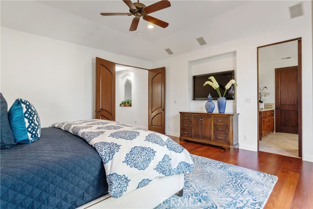 2312 Poinsettia Avenue, Manhattan Beach, California 90266, 5 Bedrooms Bedrooms, ,5 BathroomsBathrooms,Residential,Sold,Poinsettia,SB20236689