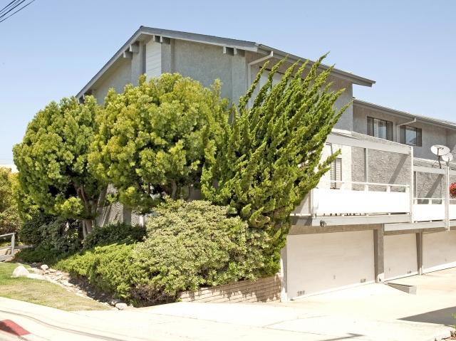 1911 Rockefeller Lane, Redondo Beach, California 90278, 2 Bedrooms Bedrooms, ,1 BathroomBathrooms,Residential,Sold,Rockefeller,S10064510