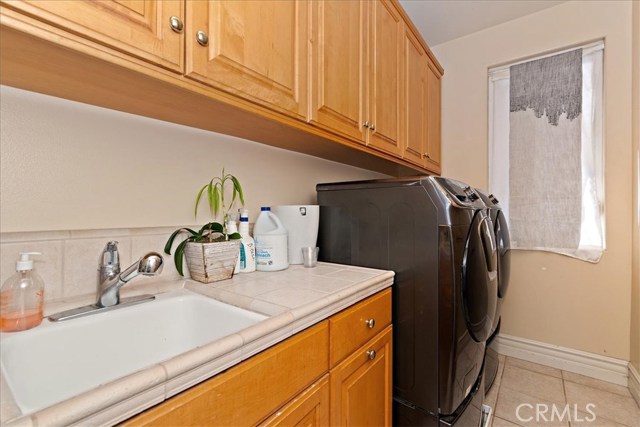 2213 Gates Avenue, Redondo Beach, California 90278, 4 Bedrooms Bedrooms, ,2 BathroomsBathrooms,Residential,Sold,Gates,SB19244221