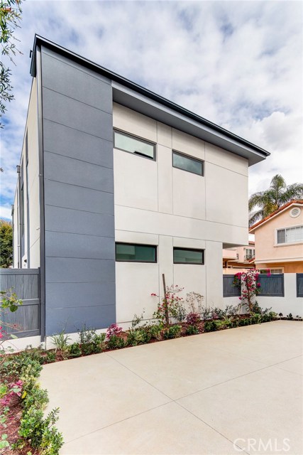 2227 Dufour Avenue, Redondo Beach, California 90278, 4 Bedrooms Bedrooms, ,3 BathroomsBathrooms,Residential,Sold,Dufour,PV18035813