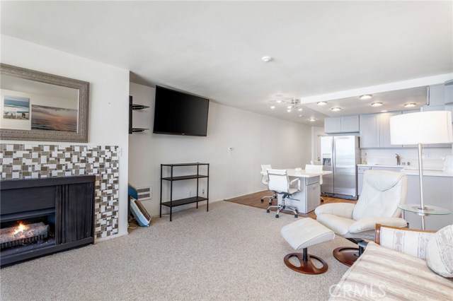 615 Esplanade, Redondo Beach, California 90277, 1 Bedroom Bedrooms, ,1 BathroomBathrooms,Residential,Sold,Esplanade,SB20161337