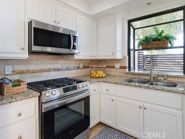 808 Vincent Street, Redondo Beach, California 90277, 3 Bedrooms Bedrooms, ,2 BathroomsBathrooms,Residential,Sold,Vincent,PV20055164