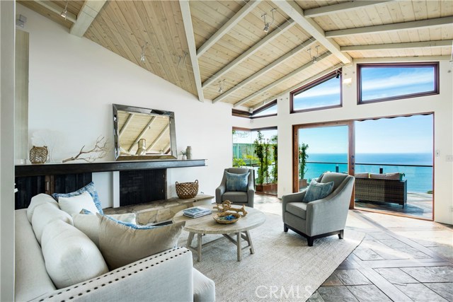 773 Via Del Monte, Palos Verdes Estates, California 90274, 3 Bedrooms Bedrooms, ,5 BathroomsBathrooms,Residential,Sold,Via Del Monte,PV19125055