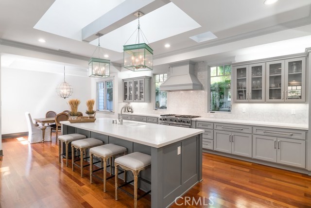 717 31st Street, Manhattan Beach, California 90266, 5 Bedrooms Bedrooms, ,4 BathroomsBathrooms,Residential,Sold,31st,SB20133656