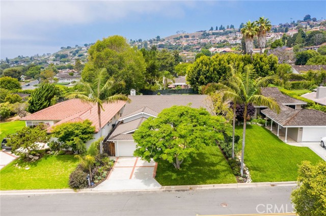 817 Tyburn Road, Palos Verdes Estates, California 90274, 3 Bedrooms Bedrooms, ,1 BathroomBathrooms,Residential,Sold,Tyburn,TR19167011