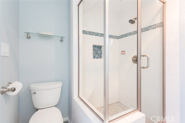 611 Gould Terrace, Hermosa Beach, California 90254, 4 Bedrooms Bedrooms, ,1 BathroomBathrooms,Residential,Sold,Gould,SB17111077