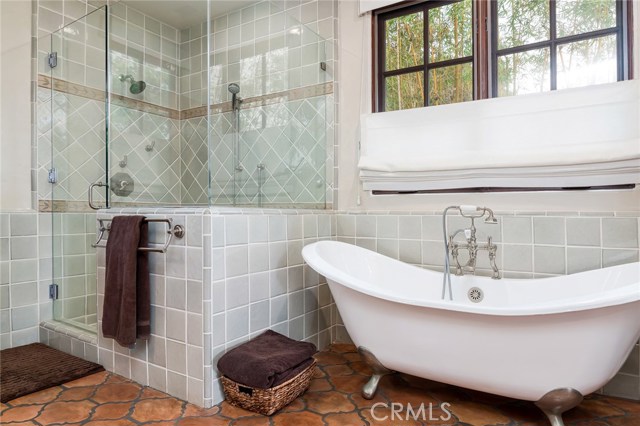 708 Marine Avenue, Manhattan Beach, California 90266, 4 Bedrooms Bedrooms, ,4 BathroomsBathrooms,Residential,Sold,Marine,SB20193991