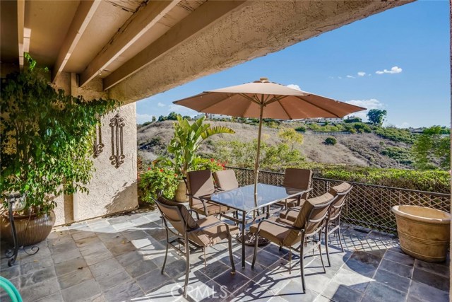 8 Peartree Lane, Rolling Hills Estates, California 90274, 2 Bedrooms Bedrooms, ,2 BathroomsBathrooms,Residential,Sold,Peartree,PV18179974