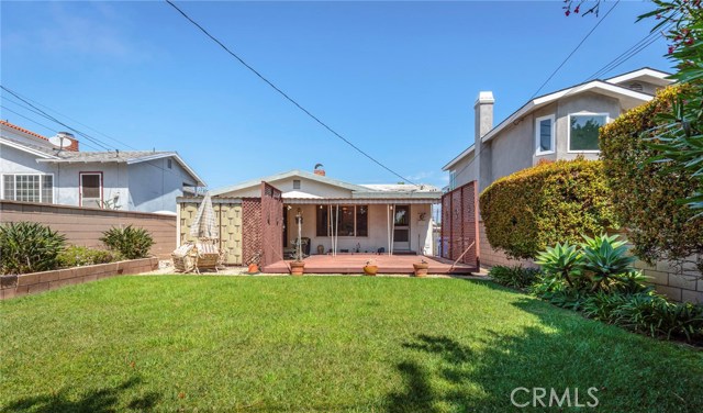 705 Paulina Avenue, Redondo Beach, California 90277, 3 Bedrooms Bedrooms, ,2 BathroomsBathrooms,Residential,Sold,Paulina,SB17205308