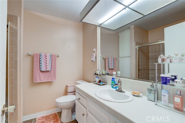 818 Camino Real, Redondo Beach, California 90277, 2 Bedrooms Bedrooms, ,2 BathroomsBathrooms,Residential,Sold,Camino Real,SB21166171