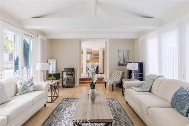 1812 Via Estudillo, Palos Verdes Estates, California 90274, 4 Bedrooms Bedrooms, ,3 BathroomsBathrooms,Residential,Sold,Via Estudillo,SB17065714